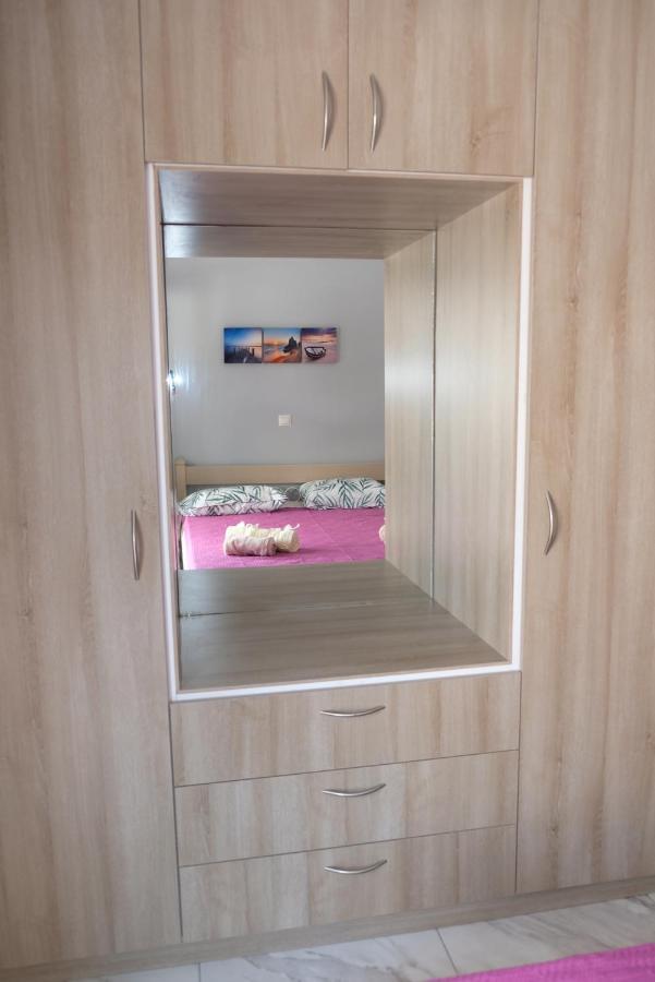 Bright & Comfy Near The