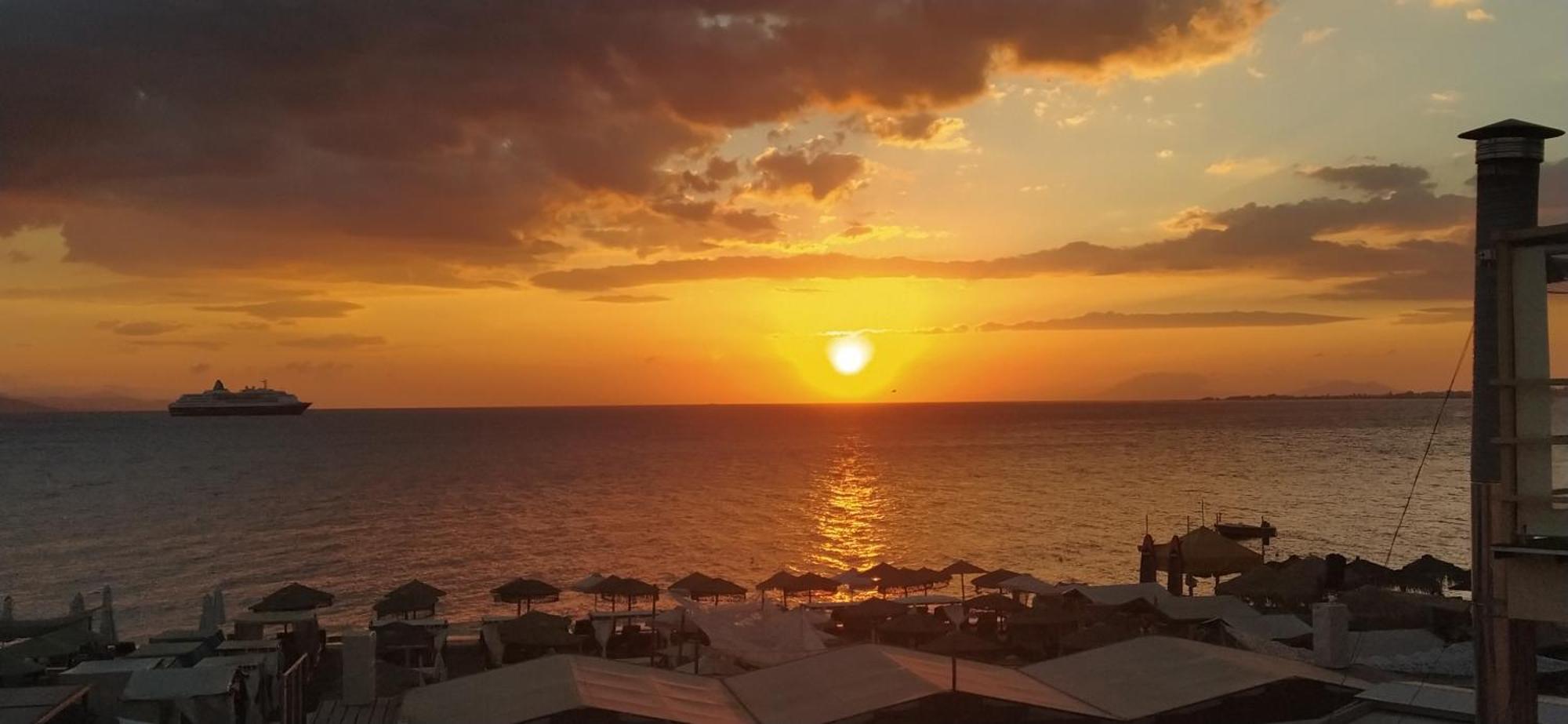 Bright & Comfy Near The Daire İstanköy